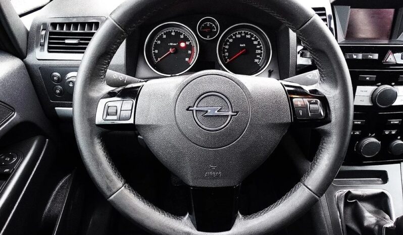 Opel Zafira- LIFT – 2011r.! 1.8 16V! Klimatronic! Xenon! Serwis! Zarejestrowany!- full