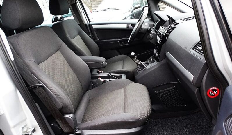 Opel Zafira- LIFT – 2011r.! 1.8 16V! Klimatronic! Xenon! Serwis! Zarejestrowany!- full