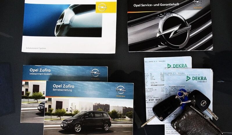 Opel Zafira- LIFT – 2011r.! 1.8 16V! Klimatronic! Xenon! Serwis! Zarejestrowany!- full