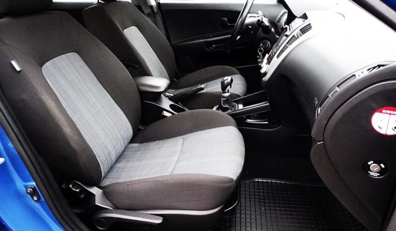 Kia Ceed – 2010r.! 1.6 16V! 176tys.km! Navi! Zarejestrowany! * Gwarancja * full