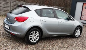 Opel Astra J – 2014r.! 1.4 turbo 140KM! Klimatronic! 6 biegów! Świeżo sprowadzony! full