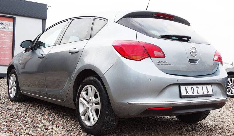 Opel Astra J – 2014r.! 1.4 turbo 140KM! Klimatronic! 6 biegów! Świeżo sprowadzony! full