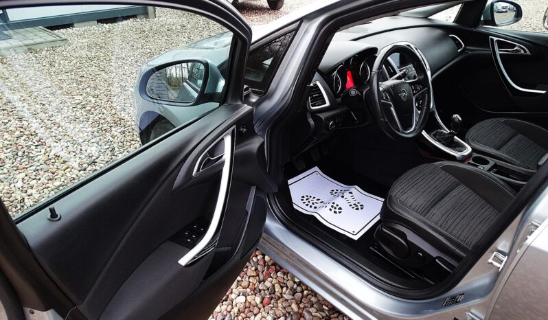 Opel Astra J – 2014r.! 1.4 turbo 140KM! Klimatronic! 6 biegów! Świeżo sprowadzony! full