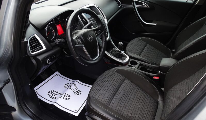 Opel Astra J – 2014r.! 1.4 turbo 140KM! Klimatronic! 6 biegów! Świeżo sprowadzony! full