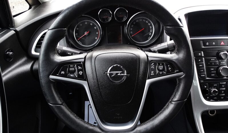 Opel Astra J – 2014r.! 1.4 turbo 140KM! Klimatronic! 6 biegów! Świeżo sprowadzony! full