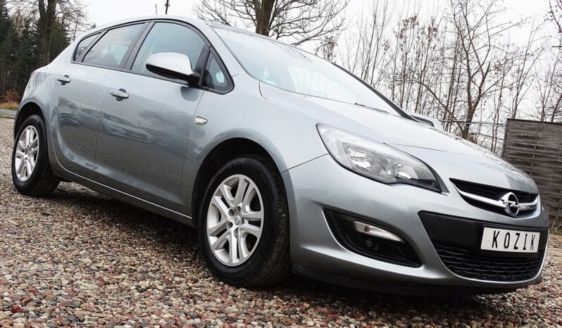 Opel Astra J – 2014r.! 1.4 turbo 140KM! Klimatronic! 6 biegów! Świeżo sprowadzony! full