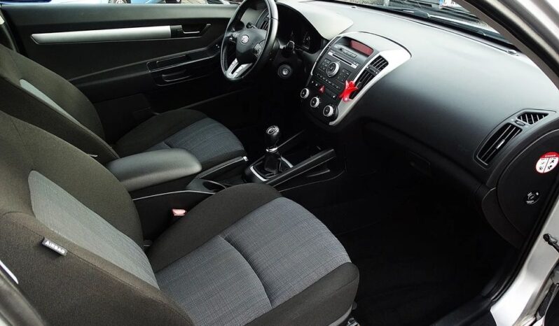 Kia Pro_cee’d – 2010r.! 1.6 16V! Klima! Alu! Zarejestrowany! Ważne Opłaty! full