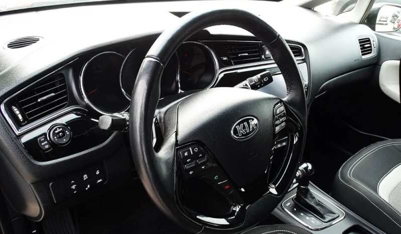Kia Ceed – 2016r.! 1.6 CRDI! Automat! Full Opcja! Navi! Świeżo Sprow.! full