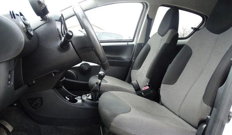 Toyota Aygo – LIFT ! 2014r.! 1.0 VVTi! 100tys.km! Klima! 5 drzwi! Zarejestrowany! full