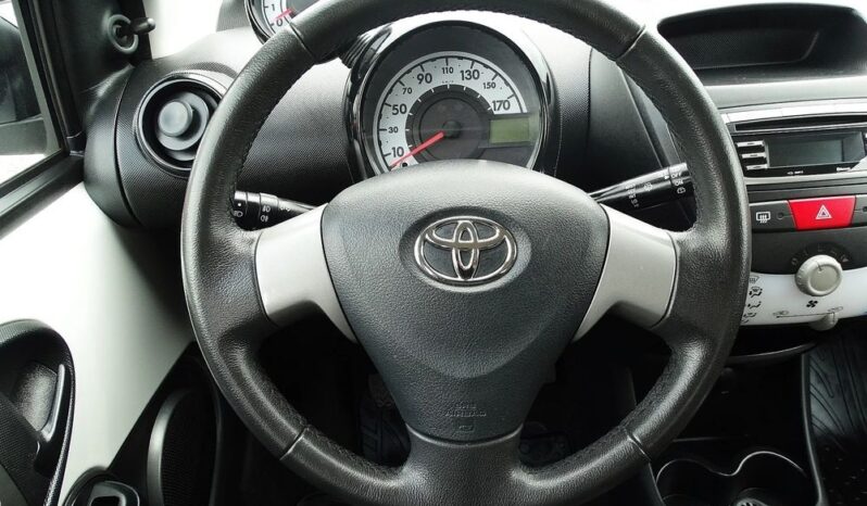 Toyota Aygo – LIFT ! 2014r.! 1.0 VVTi! 100tys.km! Klima! 5 drzwi! Zarejestrowany! full