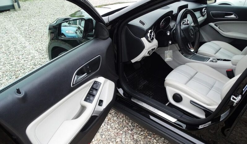 Mercedes-Benz GLA 200 – 2017r.! 1.6benz.-156KM! AUTOMAT! 118tys.km! Navi! Salon Polska full