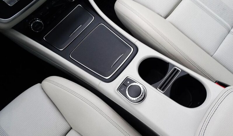 Mercedes-Benz GLA 200 – 2017r.! 1.6benz.-156KM! AUTOMAT! 118tys.km! Navi! Salon Polska full