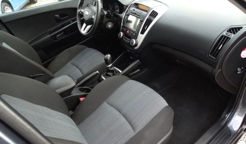 Kia Ceed 2012r. ! Klimatronik ! Nawigacja ! Zarejestrowana ! full