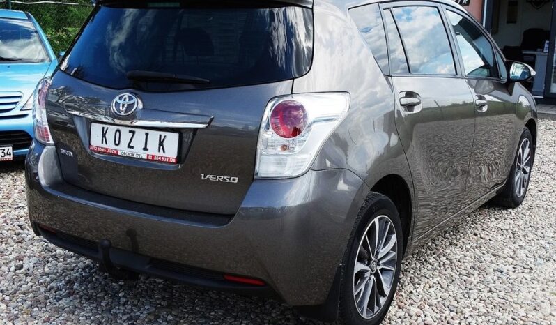 Toyota Verso LIFT ! 2016r.! 1.8 16V! 7 osób! Navi! Kamera! Świeżo Sprowadzony! full