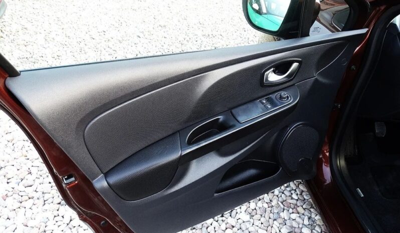 Renault Clio – 2016r.! 137tys.km! Klima! Navi! Kamera cofania! Świeżo Sprow.! full