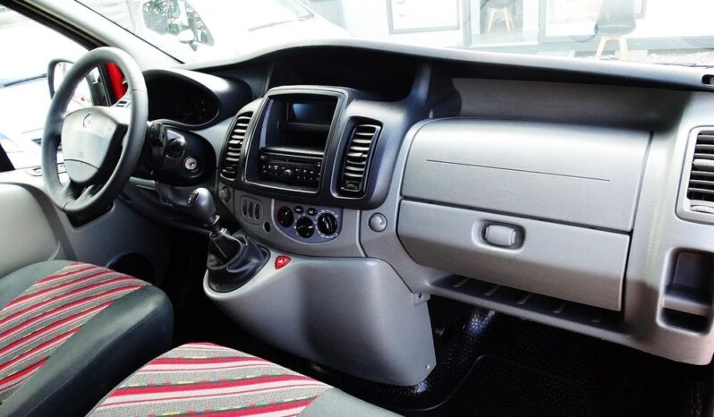 Renault TRAFIC – 2012r.! 2.0 diesel! Klima! 3osobowy! 6 biegów ! Zarejestrowany! full