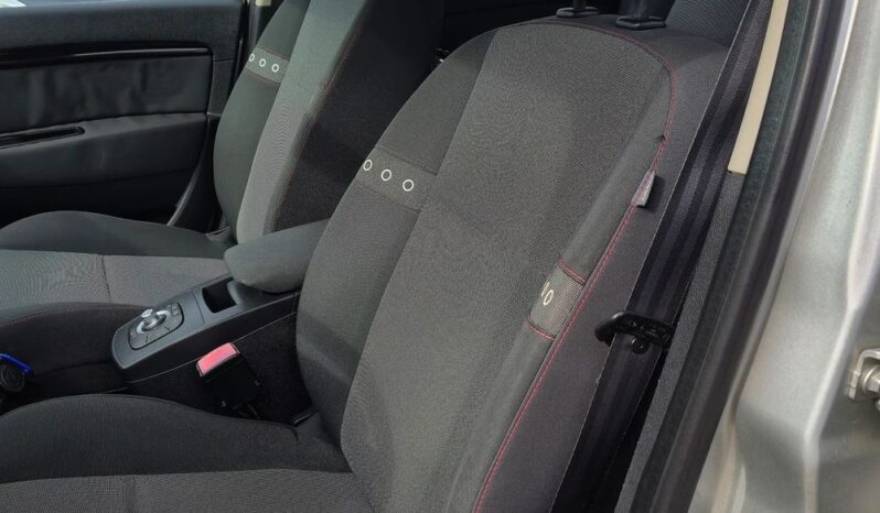 Renault Scenic 1.5dCi TomTom Edition full