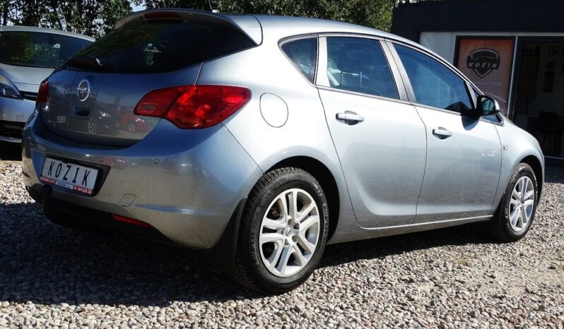 Opel Astra – 2010r.! 1.6 16V ! AUTOMAT! 123tys.km! Navi! Zarejestrowany! full