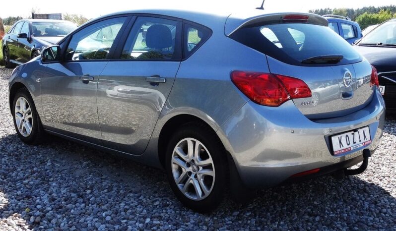 Opel Astra – 2010r.! 1.6 16V ! AUTOMAT! 123tys.km! Navi! Zarejestrowany! full