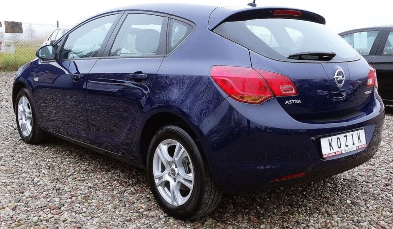 Opel Astra J – 2012r.! 1.4 16V! Oryginał! Klima! 5 drzwi! Świeżo Sprow.! full