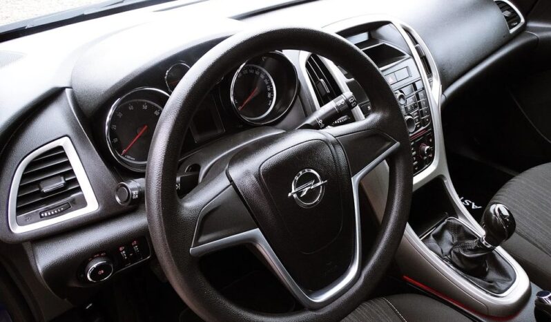Opel Astra J – 2012r.! 1.4 16V! Oryginał! Klima! 5 drzwi! Świeżo Sprow.! full