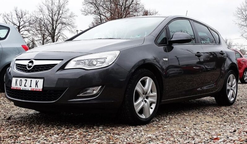 Opel Astra – 2011/12r.! 1.4Turbo 140KM! Navi! Świeżo Sprowadzony! Zarejestrowany! full