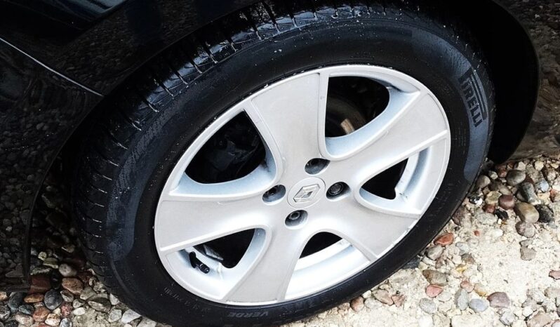 Renault Clio IV – 2012/13r.! 1.2 16V! 92tys.km! Klima! Navi! Zarejestrowany! full