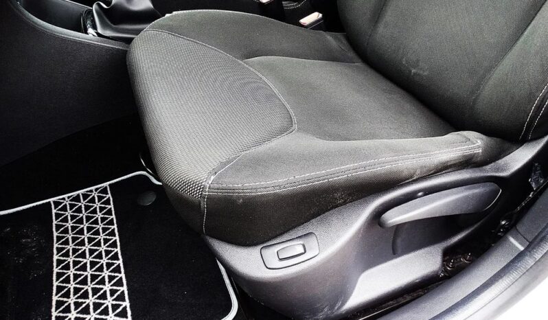 Renault Clio iIV – 2015r! 1.2 16V! 101tys.km! Navi! Klima! Świeżo sprow! Zarejestrowany! full