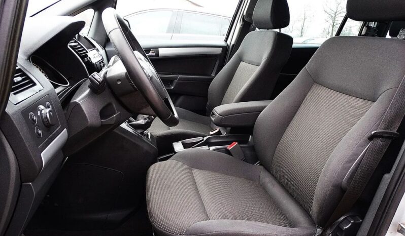 Opel Zafira- LIFT – 2011r.! 1.8 16V! Klimatronic! Xenon! Serwis! Zarejestrowany!- full