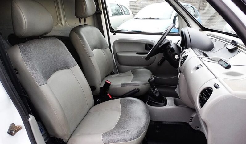 Renault KANGOO – 2002r.! 1.5 dCi – 82KM! Skóry! Hak! Świeżo sprowadzony! full