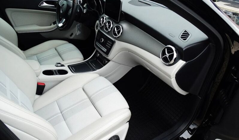 Mercedes-Benz GLA 200 – 2017r.! 1.6benz.-156KM! AUTOMAT! 118tys.km! Navi! Salon Polska full