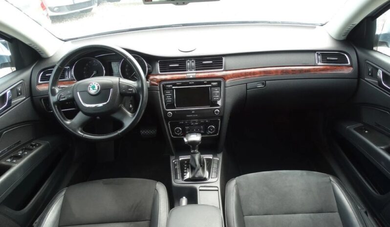 Skoda Superb 2.0 TDI Business DSG full