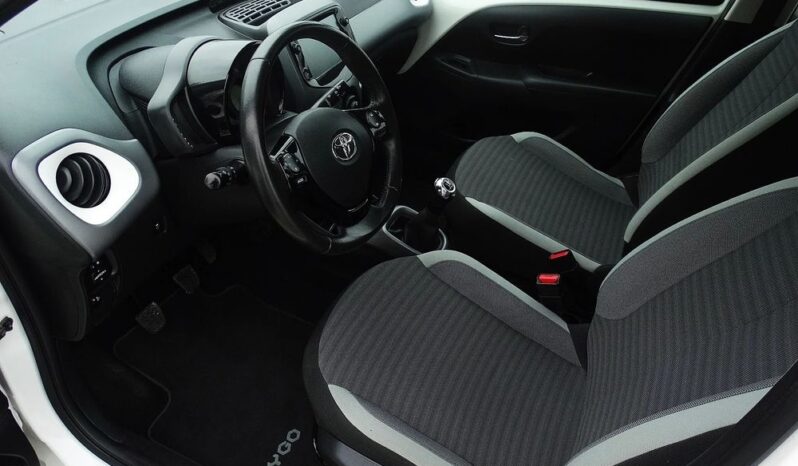 Toyota Aygo X – 2018r.! Klima! Navi! Kamera Cofania! Świeżo Sprow.! Zarejestrowany! full