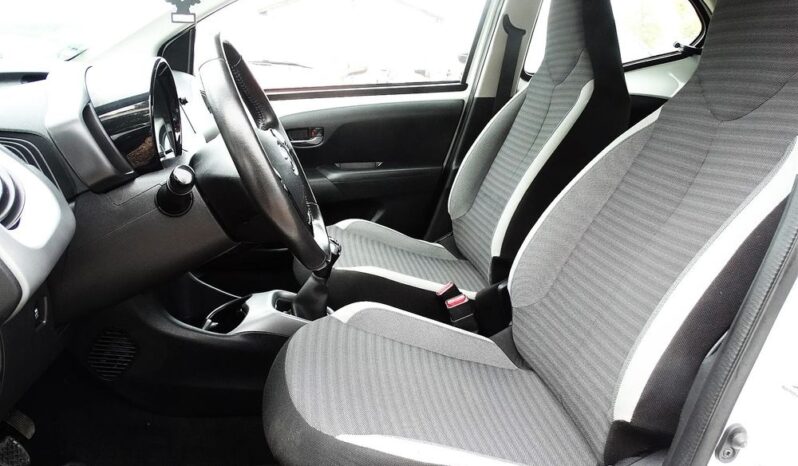 Toyota Aygo X – 2018r.! Klima! Navi! Kamera Cofania! Świeżo Sprow.! Zarejestrowany! full