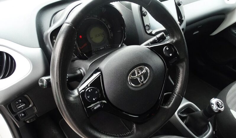 Toyota Aygo X – 2018r.! Klima! Navi! Kamera Cofania! Świeżo Sprow.! Zarejestrowany! full