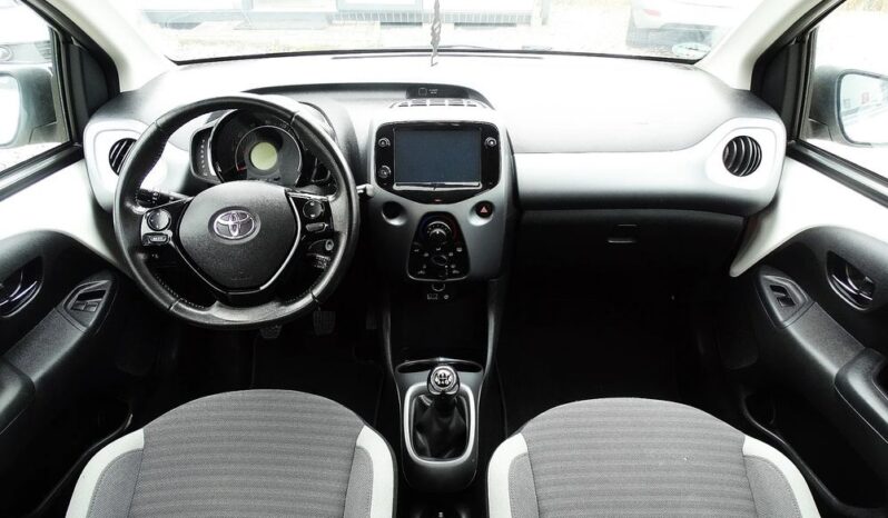 Toyota Aygo X – 2018r.! Klima! Navi! Kamera Cofania! Świeżo Sprow.! Zarejestrowany! full