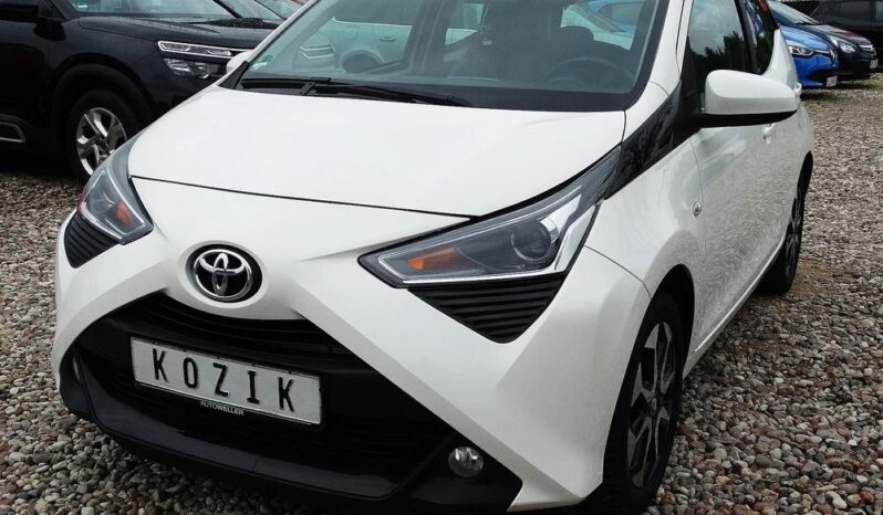 Toyota Aygo X – 2018r.! Klima! Navi! Kamera Cofania! Świeżo Sprow.! Zarejestrowany! full