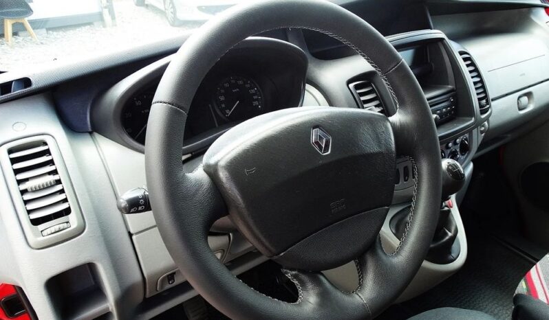 Renault TRAFIC – 2012r.! 2.0 diesel! Klima! 3osobowy! 6 biegów ! Zarejestrowany! full