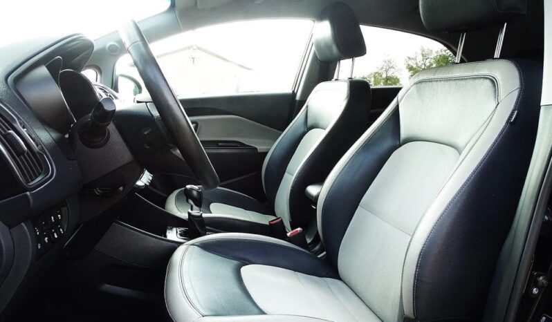 Kia Rio – 2014/15r.! 1.4 16V! 101tys.km! Klimatronic! Skóry ! Navi! Serwis! full