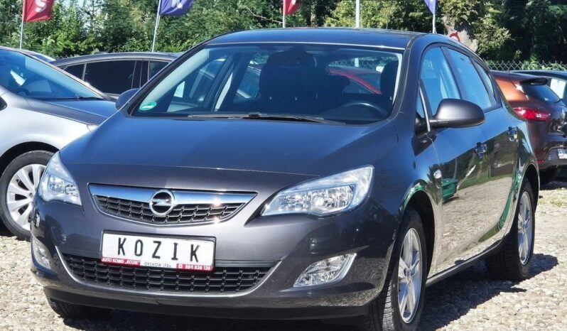 Opel Astra 1.4 Turbo Design Edition full