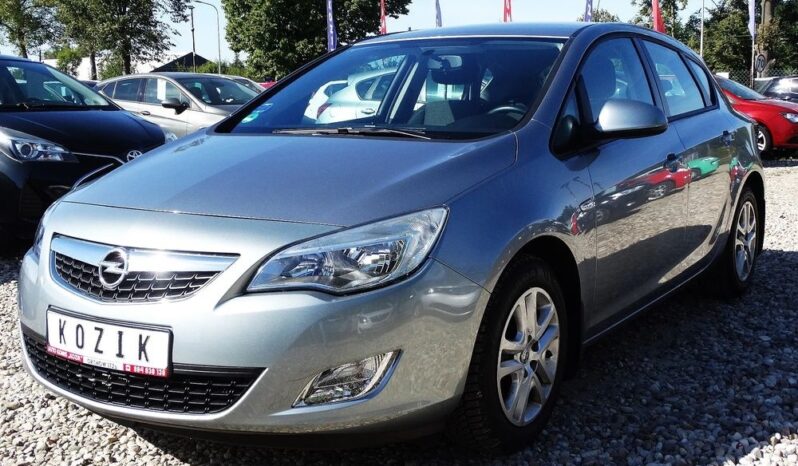 Opel Astra – 2010r.! 1.6 16V ! AUTOMAT! 123tys.km! Navi! Zarejestrowany! full
