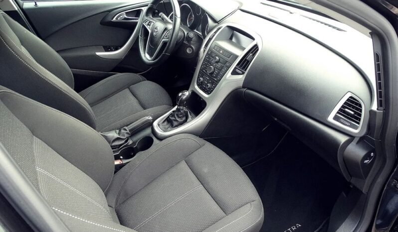 Opel Astra – 2013r.! LIFT! 1.4 Turbo + GAZ! Klimatronic! Opłacona! Świeżo Sprow.! full