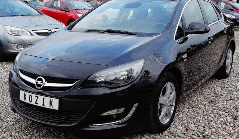 Opel Astra – 2013r.! LIFT! 1.4 Turbo + GAZ! Klimatronic! Opłacona! Świeżo Sprow.! full