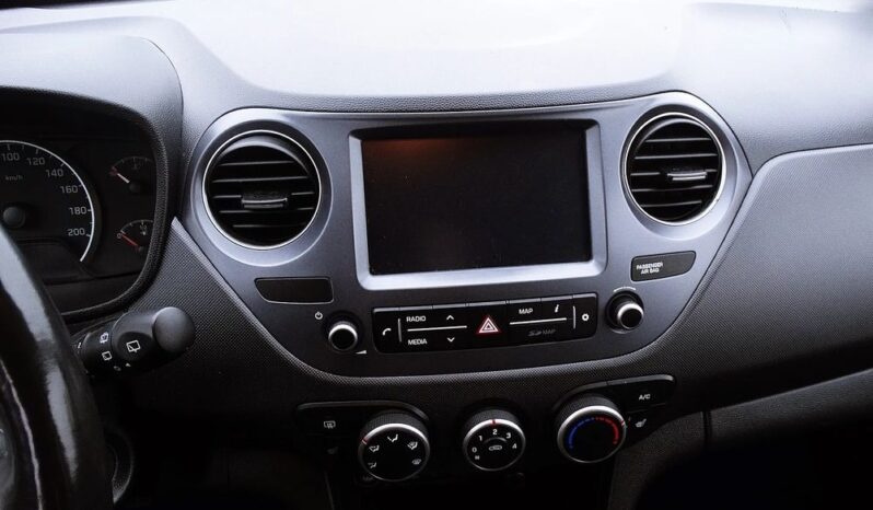 Hyundai i10 – 2017/18r.! 1.2 16V benz+GAZ! Nawigacja ! LED ! Zarejestrowany! full