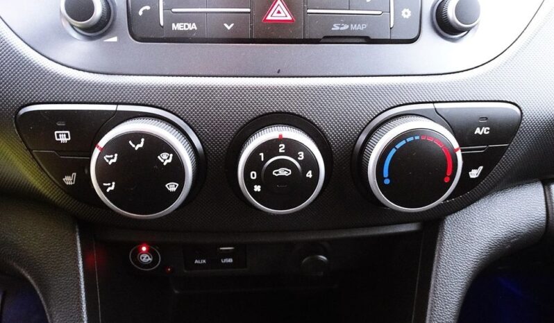 Hyundai i10 – 2017/18r.! 1.2 16V benz+GAZ! Nawigacja ! LED ! Zarejestrowany! full