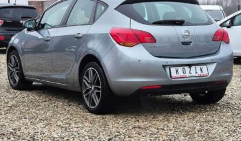 Opel Astra 1.6 Innovation full