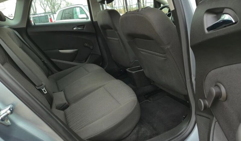 Opel Astra 1.6 Innovation full