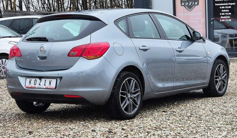Opel Astra 1.6 Innovation full