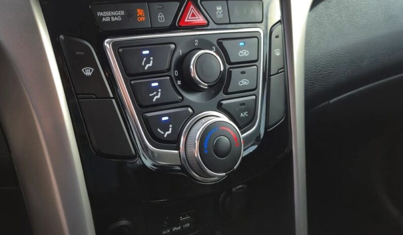 Hyundai i30 1.4 Comfort ! Nowy Rozrząd ! Nawigacja ! Kamera Cofania ! full