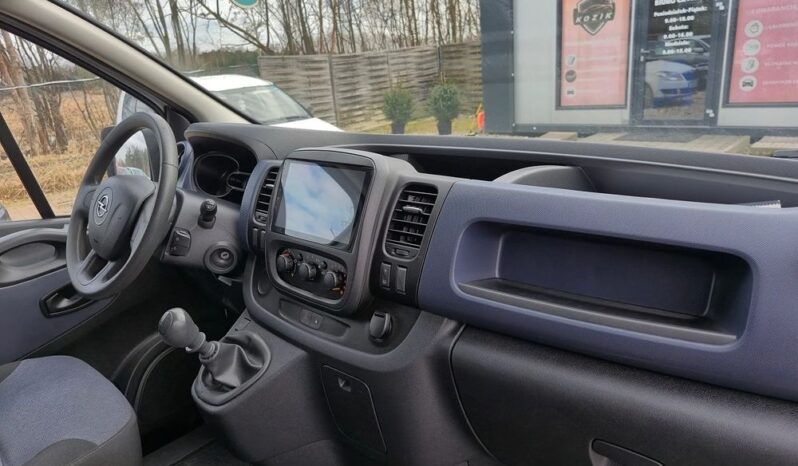 Opel Vivaro full